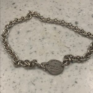 Tiffany Choker